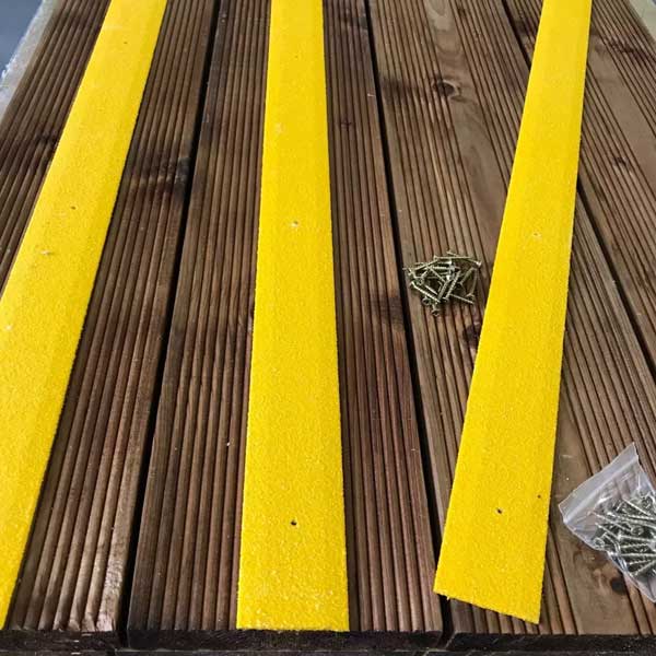 5 Pieces 1000mm GRP Anti Slip Decking Strips Free Drilling and Screws 5 Pieces