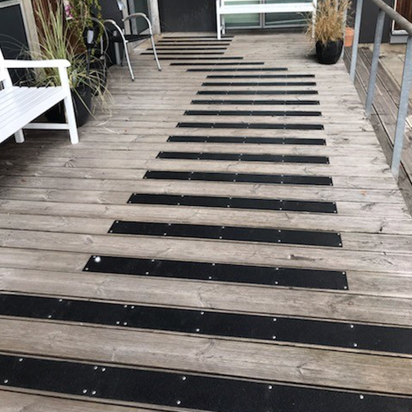 15 Pieces 600mm GRP Anti Slip Decking Strips Free Drilling and Screws