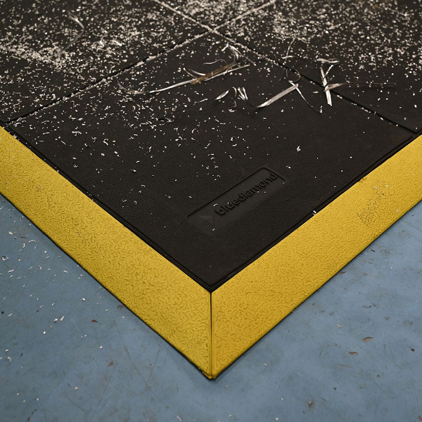 Black Plain Rubber Solid Top Interlock Floor Protection Mat - 100% Nitrile