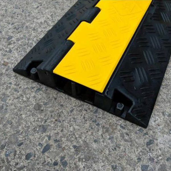 CR2-X Pedestrian Cable Protector Cover - Anti Trip Suitable for Light Vehicles