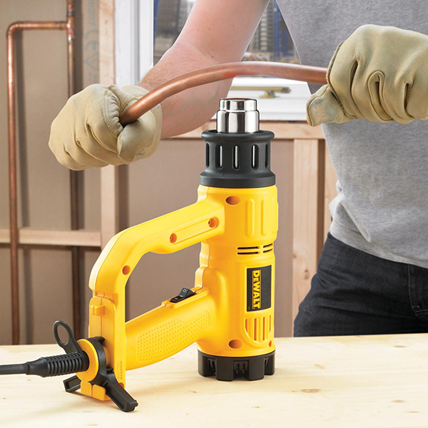 Dewalt Heat Gun With Dual Air Flow & Fishtail Surface Nozzle (240V)