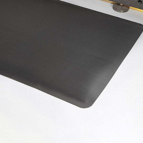 Shop High Quality Fluted Anti-Fatigue Black Rubber Matting