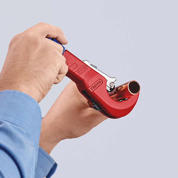 Light and Durable Knipex TubiX Pipe Cutter 6 - 35mm