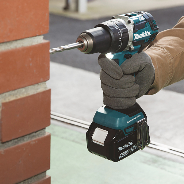 Ergonomic Soft Grip Handle Makita LXT Brushless Combo Kit in MakPac Case