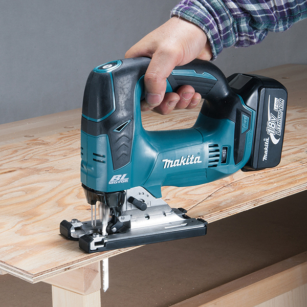 Ergonomic Soft Grip Handle Makita LXT Brushless Combo Kit in MakPac Case