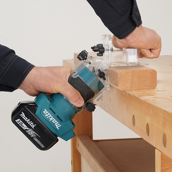 Makita Extreme Protection Technology 18V LXT Brushless Router/Trimmer Body Only