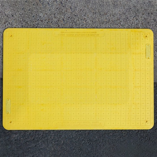 Extremely Durable Yellow Pedestrian Hole Cover