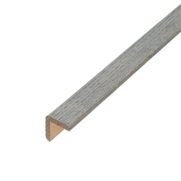 Solid Oak 21mm x 21mm Corner Moulding Beading Edge Profile For Stairs and Steps 