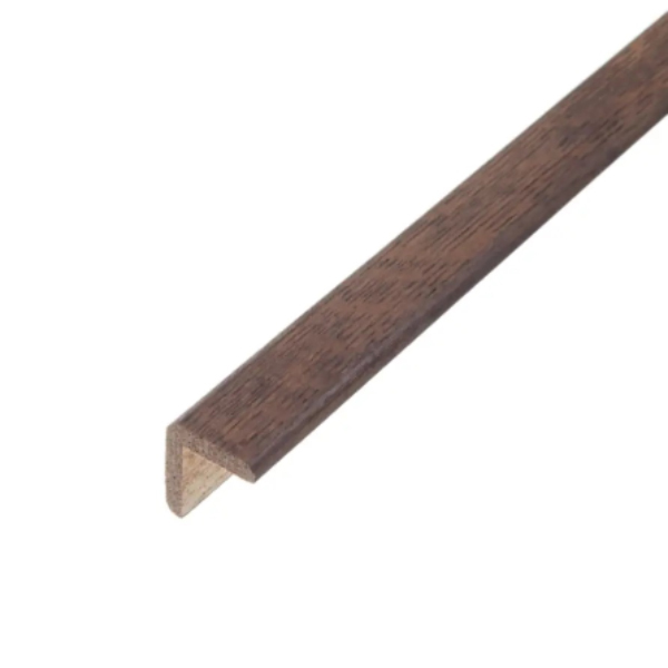 Solid Oak 21mm x 21mm Corner Moulding Beading Edge Profile For Stairs and Steps 